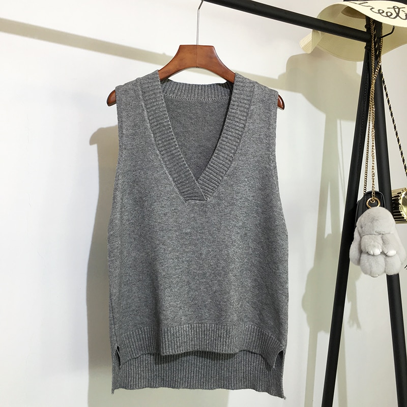 Women's V-Neck Knitted Vest Women's V-Neck Knitted Vest