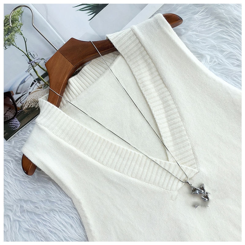 Women's V-Neck Knitted Vest Women's V-Neck Knitted Vest
