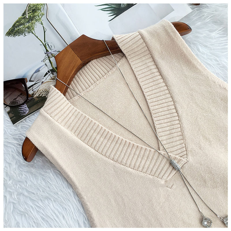 Women's V-Neck Knitted Vest Women's V-Neck Knitted Vest