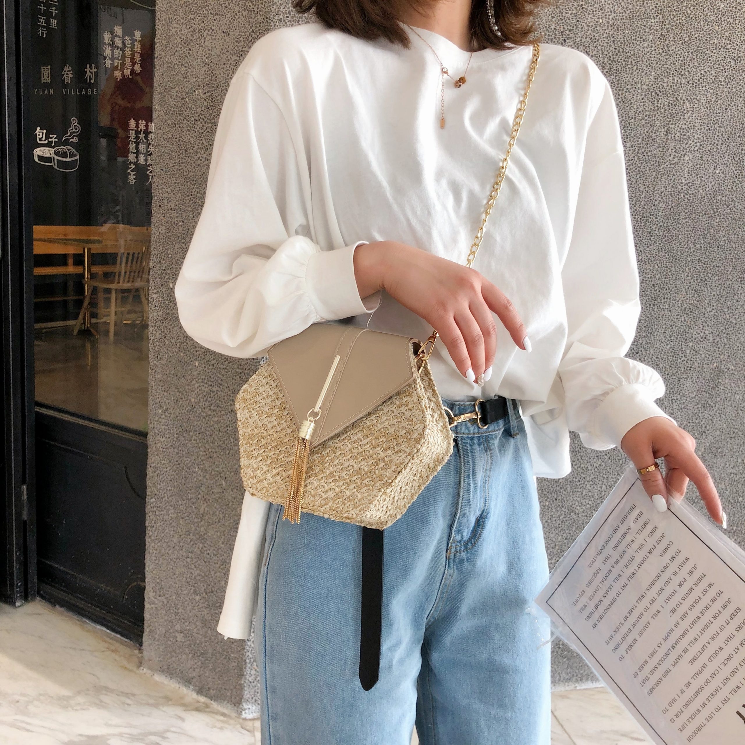 Women's Hexagon Shaped Straw Bag